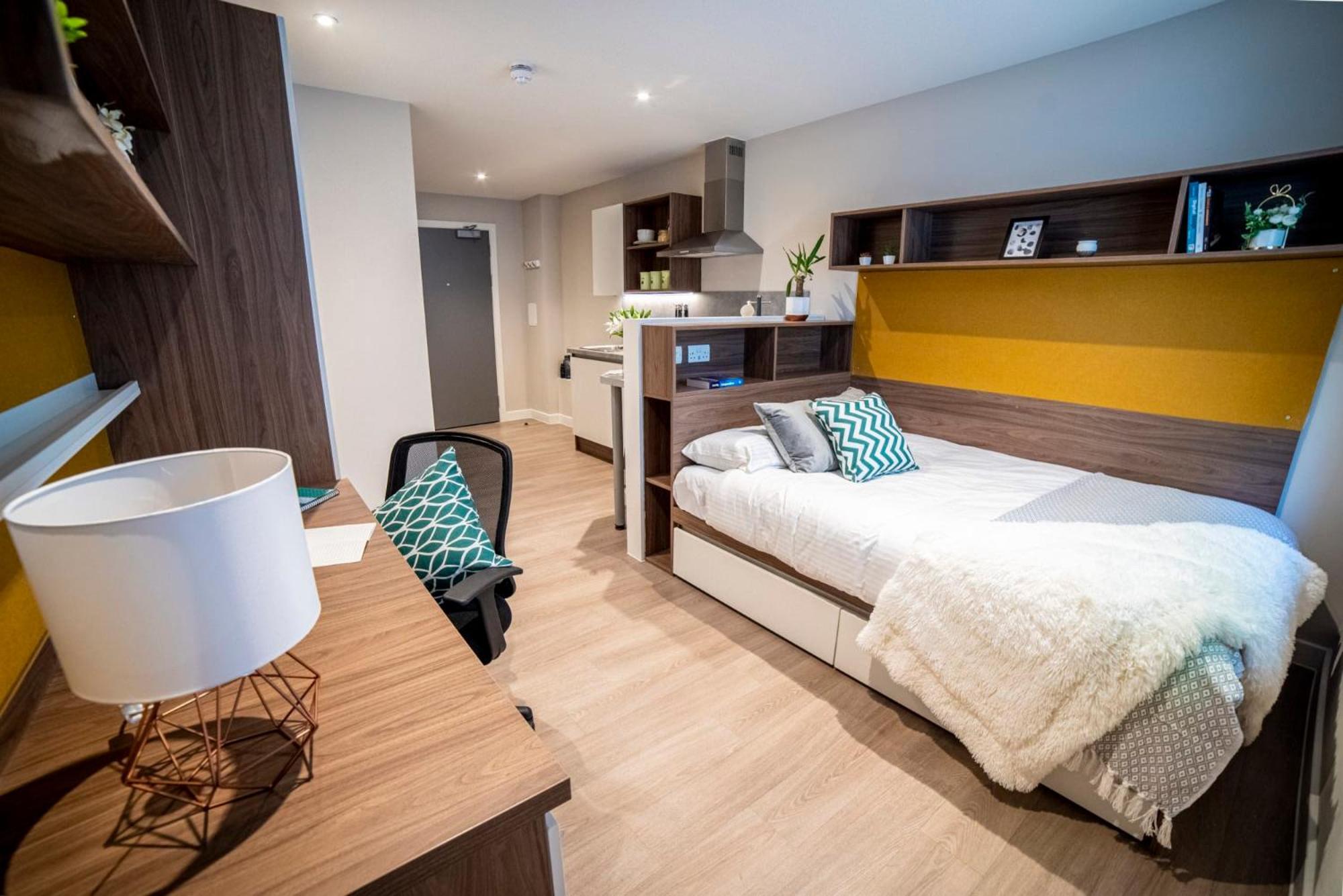 Stylish Studio Accommodations With Kitchen At Brewer'S Court In Edinburgh Exterior photo